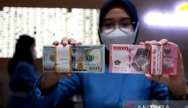 Nilai Tukar Rupiah Hari Ini Diperkirakan Tetap Di Rp 15.000 Per Dolar AS 