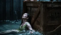 Sinopsis Film Nowhere (2023): Kisah Bertahan Hidup Mia di Tengah Laut